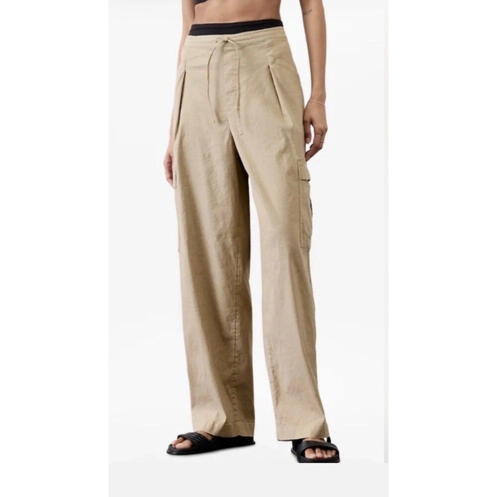 Athleta Paradise Straight Leg Cargo Pant Beige Drawstring NWT Elastic Sz M
